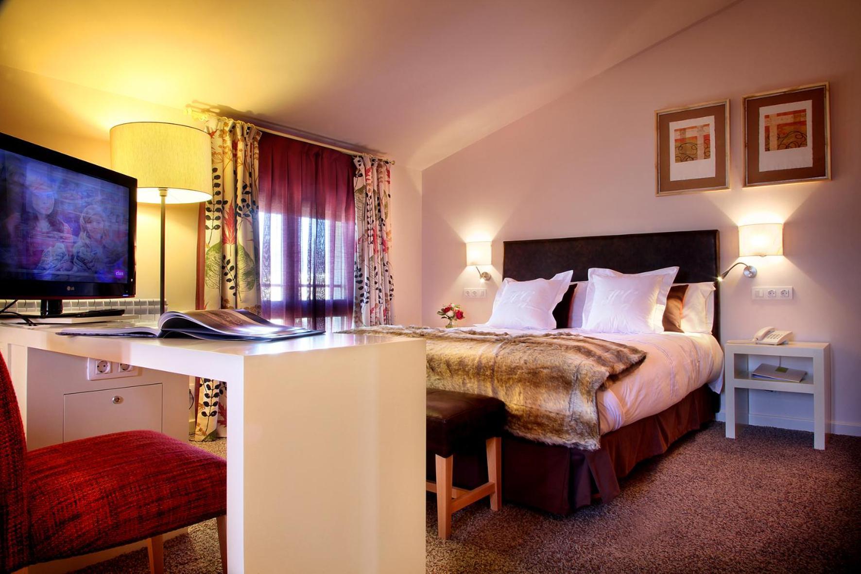 Hotel De Guara 3*